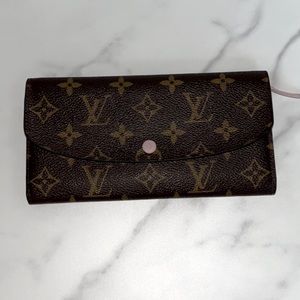 Louis Vuitton Emilie wallet